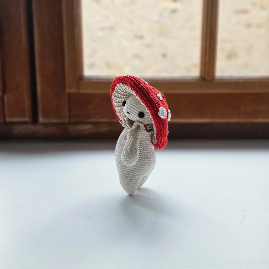 Mushroom guy - critter stitch crochet pattern
